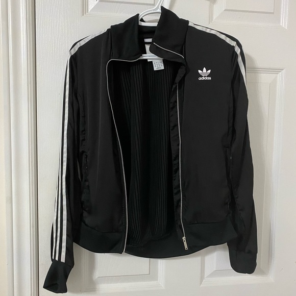 Adidas light jacket - Picture 1 of 5